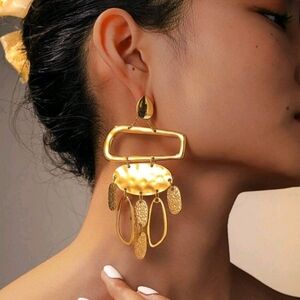 NEW! Statement Elegant Geometric Hammered Gold Dangle Post Earrings